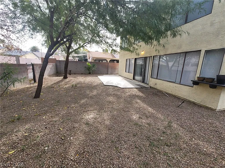 4760 Woodridge Rd — Photo 14