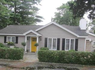 138 Five Mile River Rd, Darien, CT 06820