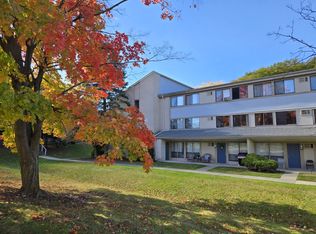 Waterford Square, Waterford, MI 48328