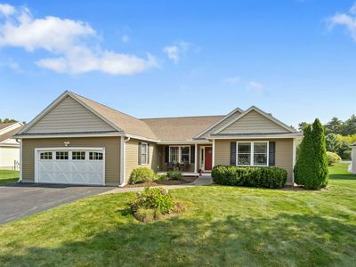 10 Pilgrim Circle, Nashua, NH, 03063
