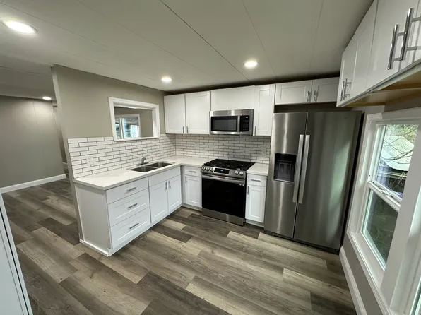 17930 Cochrane Rd, Morgan Hill, CA 95037