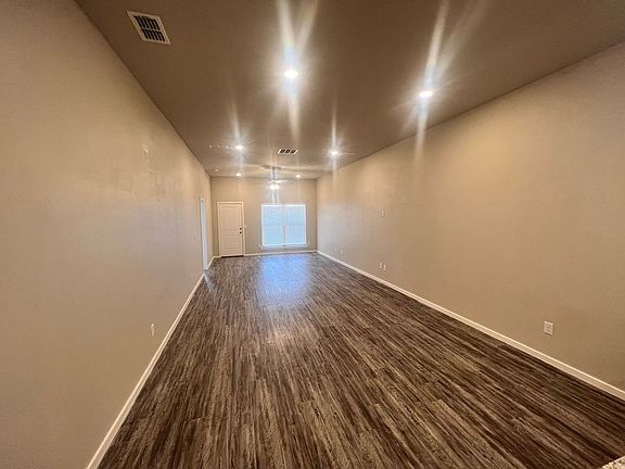4th image of 1909 Langford Ave #A