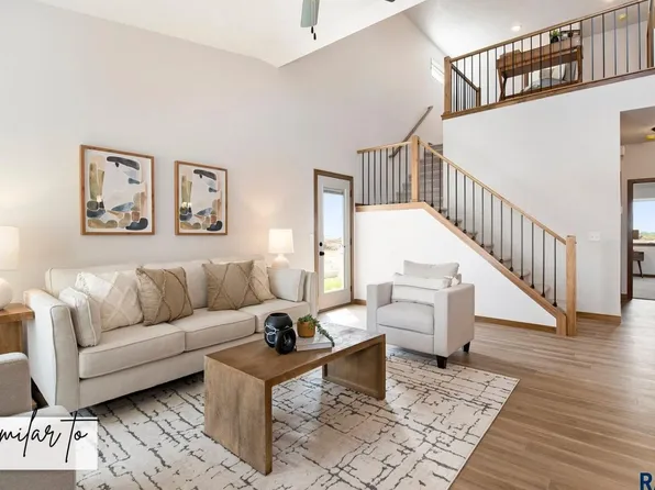 2501 E Cama Pl #2501, Sioux Falls, SD 57108