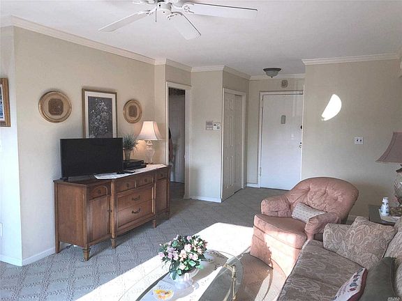 5th image of 85 S Centre Ave APT C15