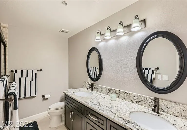 67 E Agate Ave #208 — Photo 16