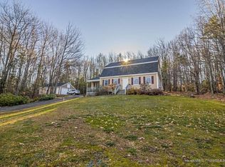 204 Seminole Dr, Farmington, ME 04938