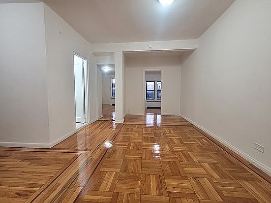 2nd image of 1185 Morris Ave APT 5D
