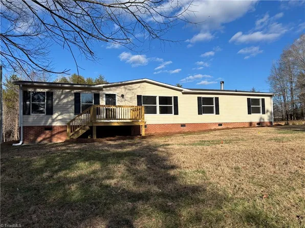 191 Owl Rd, Eden, NC 27288