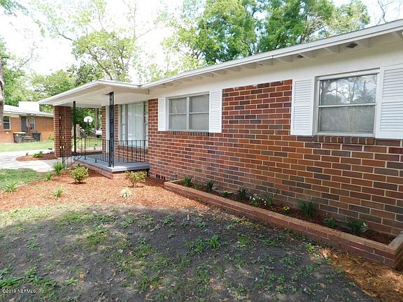 4th image of 4903 Rhode Island Ct