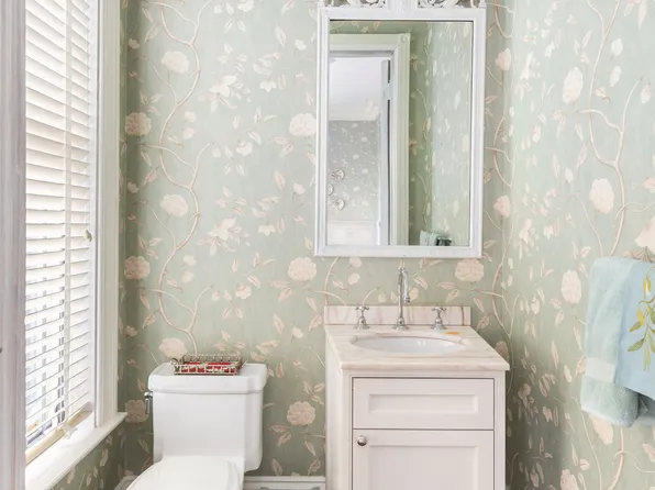 330 Convent Avenue image 5 of 17