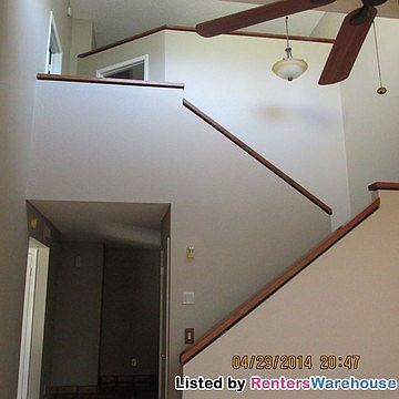 3rd image of 3212 E Kelton Ln Unit 104