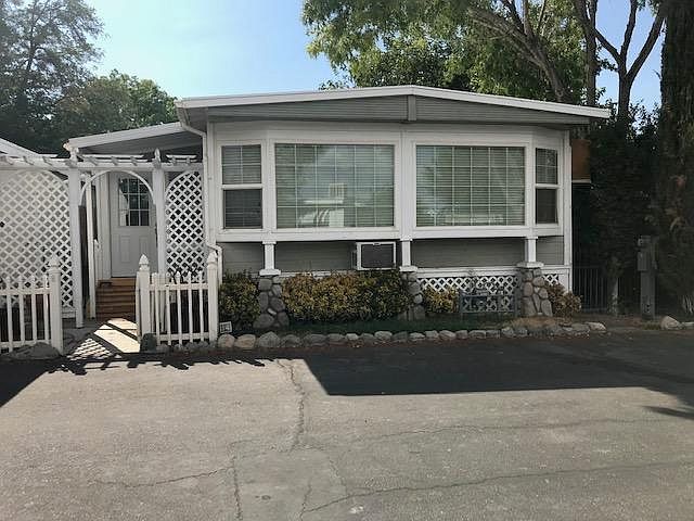 1st image of 1304 E Avenue I Spc 14