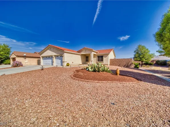 5776 E Badlands Ln, Pahrump, NV 89061