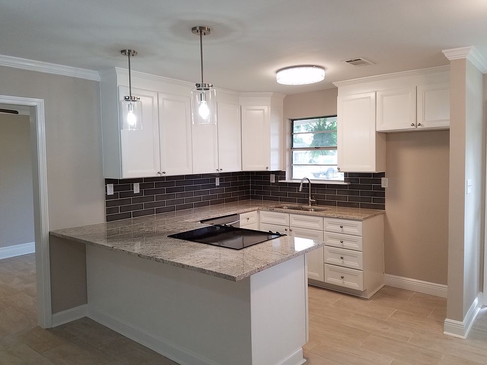 1st image of 1404 Gaudet Dr