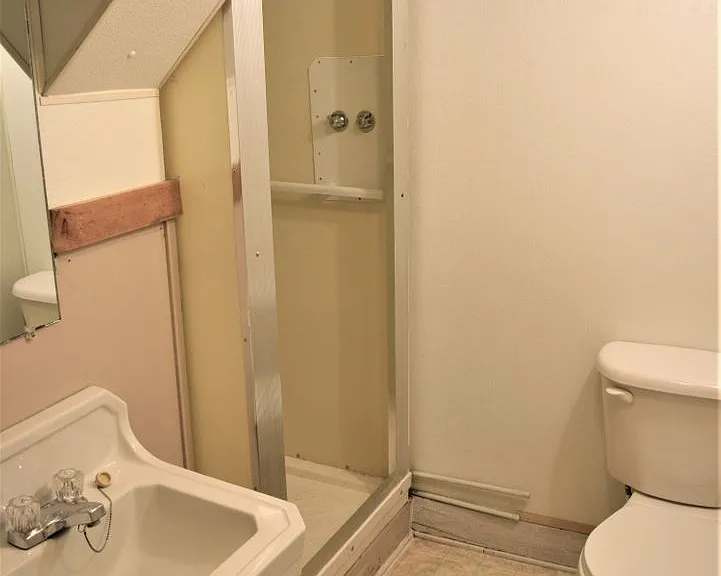 777 Wayne Ave #1-6 — Photo 5