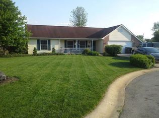 8210 Surrey Ct, Fort Wayne, IN 46815