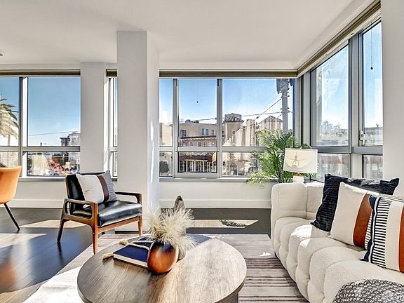 5th image of 8 Buchanan St Unit 201