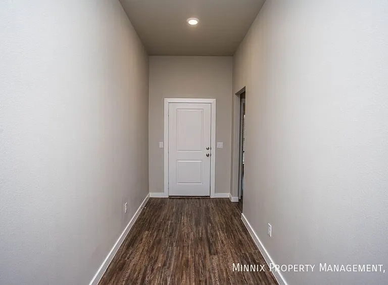 2150 Kirksey Ave — Photo 11