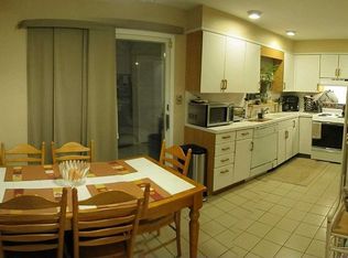 1222 Arley Ct, Valley Stream, NY 11580