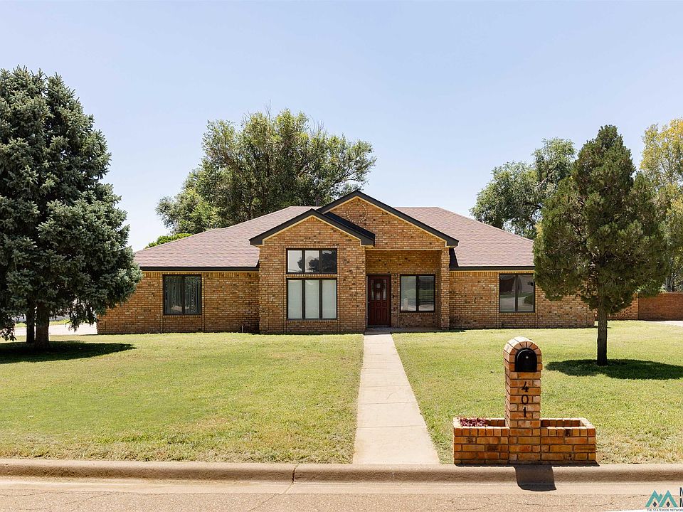 1st image of 401 Diamondhead Dr
