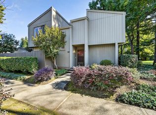 1055 Commons Dr, Sacramento, CA