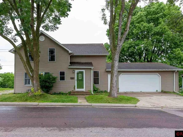 706 Belwood Dr, Mankato, MN 56001