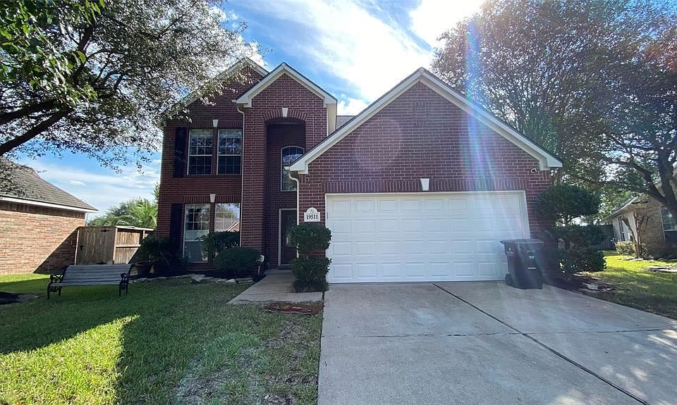 1st image of 19511 Briarsedge Ct