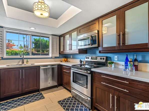 505 S Farrell Dr Unit A2, Palm Springs, CA 92264