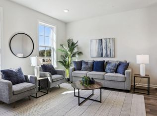 19624 Village Walk Dr, Montgomery Village, MD 20886