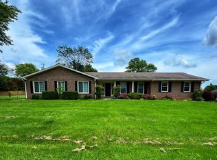 318 Clearbrook Dr, Danville, KY 40422