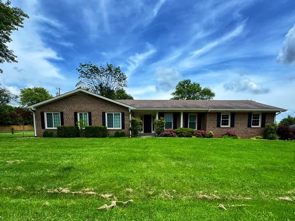 318 Clearbrook Dr, Danville, KY 40422