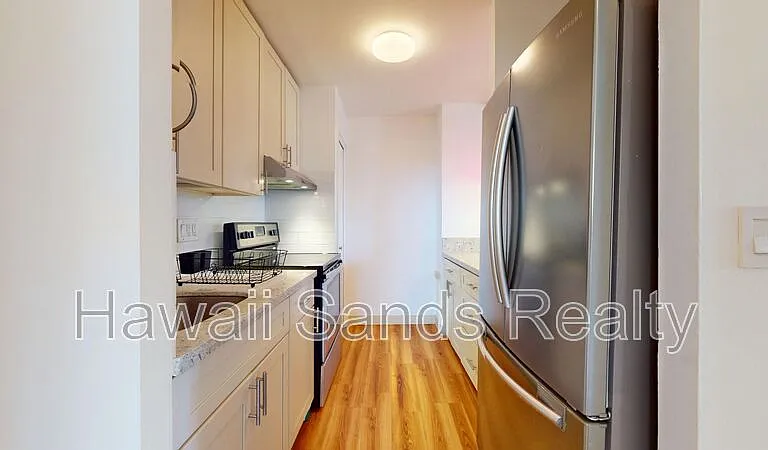2442 Kuhio Ave #702 — Photo 4