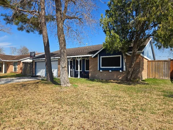 11323 Sagewood Dr, Houston, TX 77089