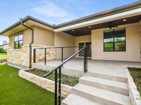 416 Hi Cir W #B, Horseshoe Bay, TX 78657