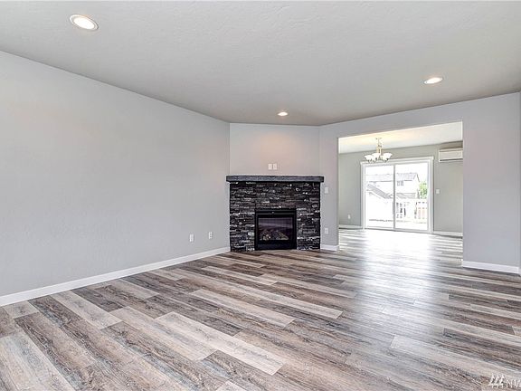 4th image of 27232 96th Ave NW