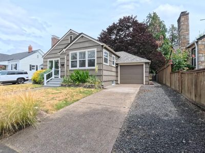 2050 18th St NE, Salem, OR, 97301