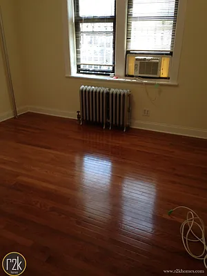 Rented by Realty 2000 Corp | media 25