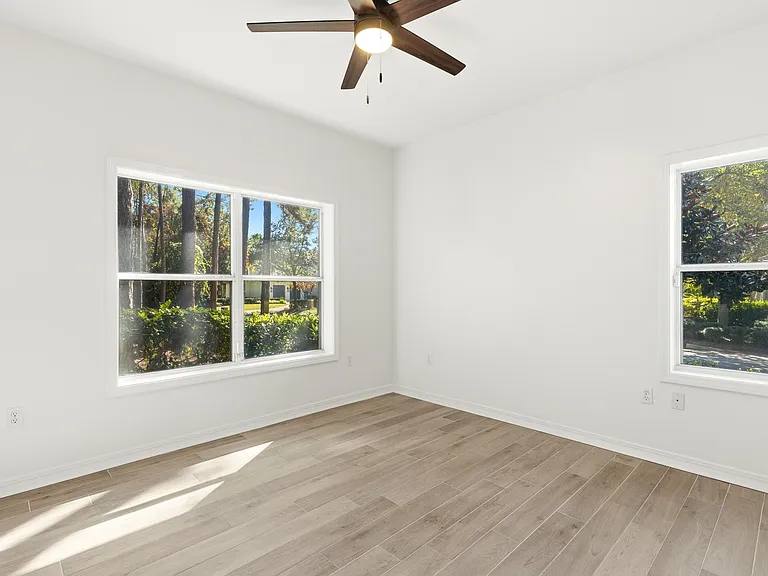 2928 Pine Valley Dr — Photo 29