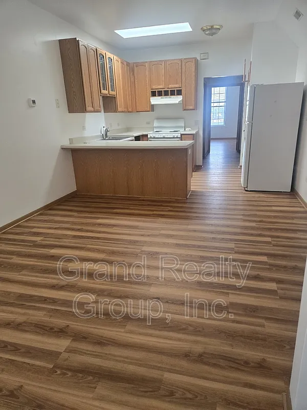 1 bed, 1.0 bath, $1,000 — Photo 3
