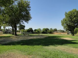 130 McGregor St, Merced, CA 95341