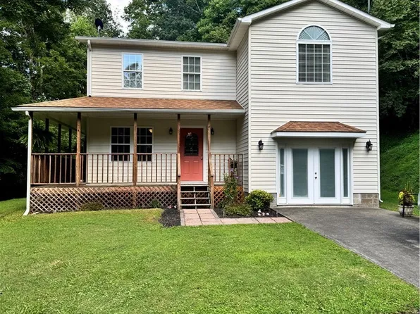 37 Bristol Park Dr, Verdunville, WV 25649