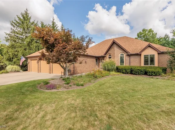 19940 Echo Dr, Strongsville, OH 44149