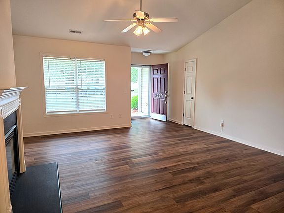 5th image of 2447 Mid Salem Dr