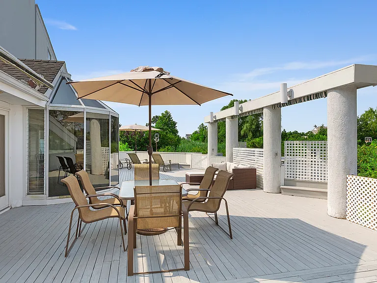 11 Watersedge Ct — Photo 8