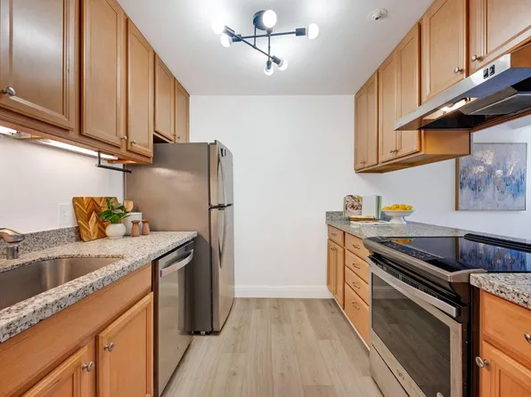 1370 Townview Avenue #202, Santa Rosa, CA 95405