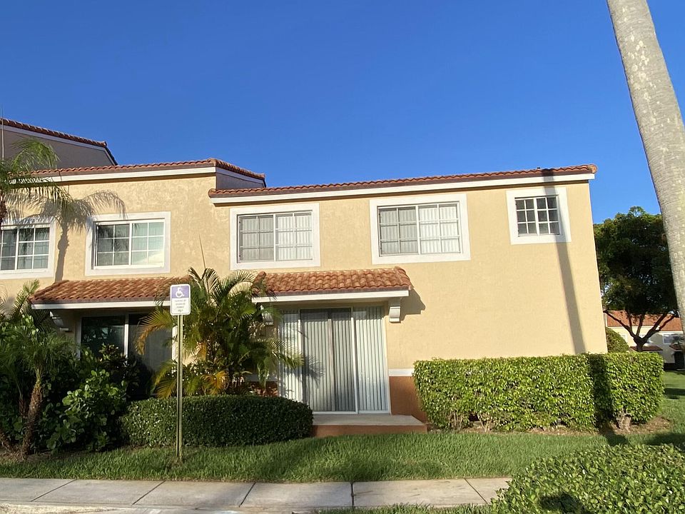 1st image of 117 Yacht Club Way #111