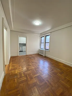 Rented by Peter R. Hungerford, LREB | media 4