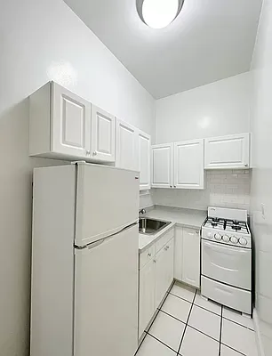 Rented by City Connections Realty | media 14