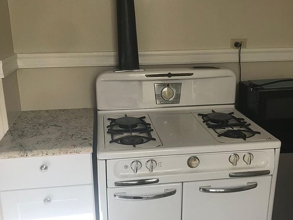 3rd image of 1418 Polk St