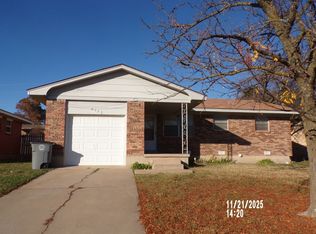 6113 NW Dearborn Ave, Lawton, OK 73505